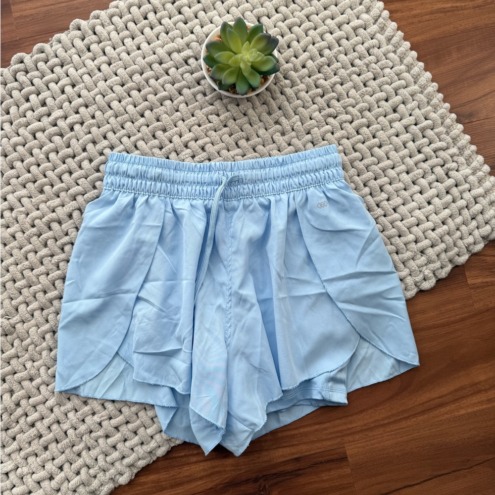 Legend Women’s Butterfly Active Shorts Small